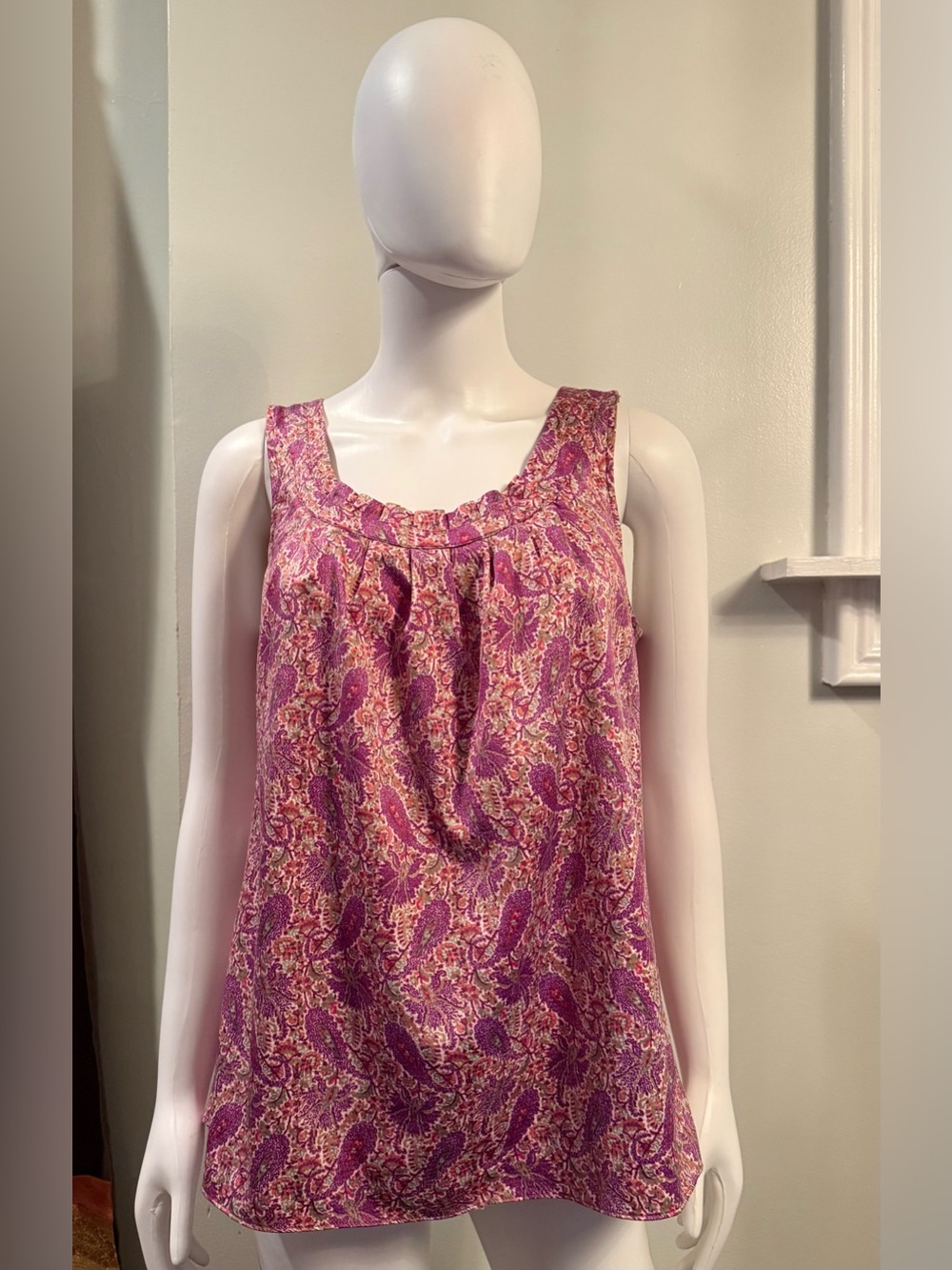 Anne Klein Purple Paisley Scoop-Neck Tank